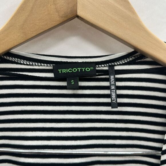 Tricotto crop vest sz S - Picture 2 of 2